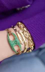 [Jenna Blake] 18K Yellow Gold Emerald Bracelet
