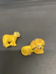 VTG NOAH'S ARK LION BUTTONS LaMode GOOFIES / REALISTIC LION COUPLE FROM SERIES