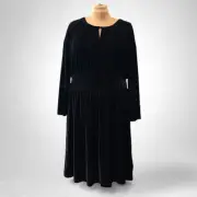 TERRA & SKY Women's Plus Size Keyhole Black Velvet Dress, Size 3X