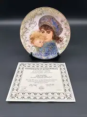 Knowle’s Complete Set Of 4 Edna Hibel Fine China Mother’s Day Plates