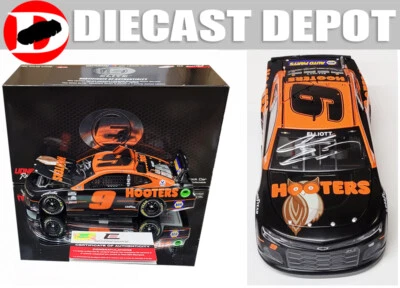 AUTOGRAPHED CHASE ELLIOTT 2021 HOOTERS 1/24 ELITE
