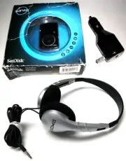 NEW SANSA SANDISK CLIP 1GB MP3 PLAYER FM RADIO VOICE RECORDER SDMX11R1024KA70
