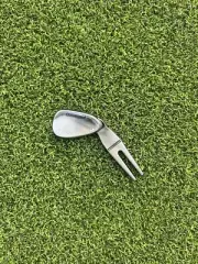 Cleveland Wedge Divot Tool