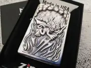RARE CHROME 3D SURPRISE TRICK 2005 ZIPPO DEVIL SATAN TRIDENT FLAME PEWTER EMBLEM