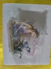 FAERIE GLEN VIOLIA HANDMADE FAIRY FIGURINE 2004 FG832 NEW IN BOX.