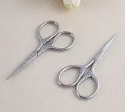 The Men's Beard Cutting Beauty Beard Scissors Makeup Tool Small and portable