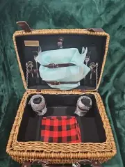 Champion Picnic Basket for 2, Large Wicker Hamper Set with Cutlery Service Kit.