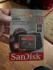 BRAND NEW SanDisk Ultra CompactFlash 8 GB Memory Card 30MB/s (SDCFH-008G-AW46)
