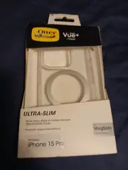 iPhone 15 Pro OtterBox Vue iPhone 15 Pro Ultra-Slim MagSafe Clear Glitter Case