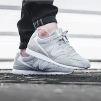 在飛比找蝦皮購物優惠-NEW BALANCE 996 MRL996LG NB 淺灰