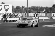 Pedro Rodriguez Lucien Bianchi Ford GT40 Le Mans 1968 Old Motor Racing Photo 44