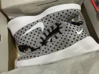 在飛比找Yahoo!奇摩拍賣優惠-（出清）NIKE HYPERFR3SH PRM  點點控 灰