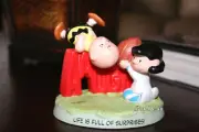 2000 "FALL BALL" FOOTBALL CHARLIE BROWN LUCY Peanuts Gallery Hallmark Figurine