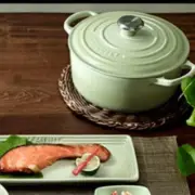 Le Creuset Unopened 10,000 yen off Pot Color