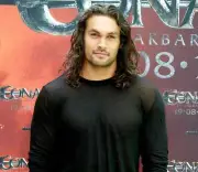BEAUTIFUL JASON MOMOA 8X10 PHOTO