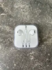 NEW Genuine OEM Apple iPhone Wired Earpods Earphones Earbuds Original NOS