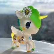 Tokidoki Unicorno Metallico Series 3 Margherita Daisy Flower Pearlescent Figure
