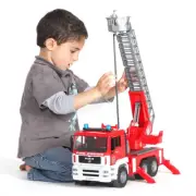 Bruder 1:16 MAN TGA Fire Engine Truck with Water Pump Light Sound Module Car