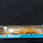 Roco 1403 Caterpillar Construction Scraper - Grader 1:87 HO Scale, NIB