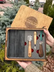 Complete Wood Carving Set: 3 Chisels, Leather Strol and Paste for Sharpening