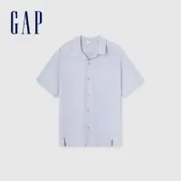 在飛比找momo購物網優惠-【GAP】男裝 Logo翻領短袖襯衫-淡紫色(885844)