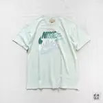 貳柒商店) NIKE NSW TEE PREM TEE 男款 淺綠 大LOGO 大勾 短袖 寬鬆 FN3697-312