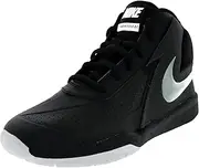 [Nike] BOYS TEAM HUSTLE D 7 (PS) BASKETBALL SHOES (10.5 M US Little Kid Black/Mtllc Silver/White/Blk)