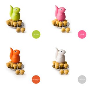【QUALY】松鼠吃核果-磁鐵-共2色《WUZ屋子》交換禮物 辦公小物 創意商品