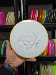 Axiom Mvp Discs Neutron Envy 172g #18 Disc Golf Putter approach