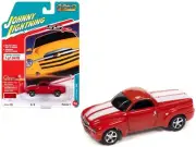 Johnny Lightning - 2005 Chevrolet SSR