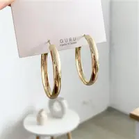 在飛比找ETMall東森購物網優惠-ins韓國復古大圓圈金屬女耳環