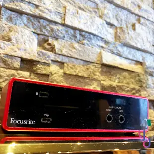 Focusrite scarlett 2i2 3 studio pack 第三代 錄音 套裝 公司貨 最新版