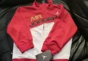 NWT AIR JORDAN JUMPMAN FULL ZIP Track Jacket Boys*** SIZE 5 *