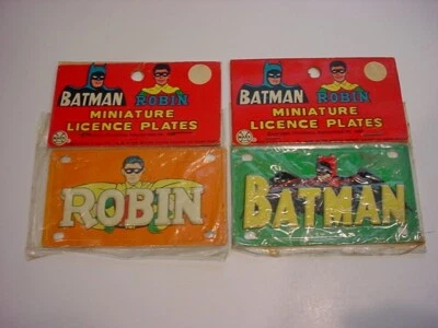 sealed BATMAN + ROBIN Vintage 1966 Miniature Metal bicycle LICENSE PLATE Marx