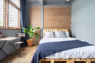 素坤逸路的1臥室公寓 - 16平方公尺/1間專用衛浴Better Moon - Sonjia's Room