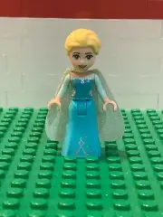 Lego Minifigure Elsa Sparkly Light Aqua Cape dp035 Disney