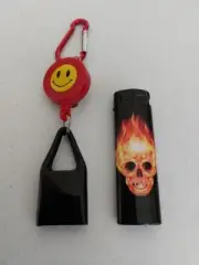 large Retractable UNIVERSAL Lighter Leash and Holder collectable electronic