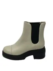 Stuart Weitzman boots 8 cream ankle high