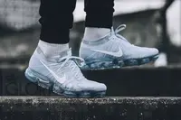 在飛比找Yahoo!奇摩拍賣優惠-完售 NIKE VAPORMAX Flyknit 灰 黑 白