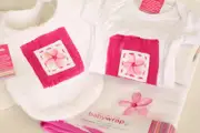 Ellabella - Gerbera Baby Bib