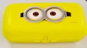 TUPPERWARE Medium Minion Packable Container Easy Clamshell Closure Food & Toys
