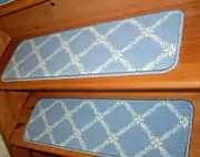 13 = Step 9'' x 29'' + Landing 27'' x 29'' Tufted carpet Wool Stair Treads .