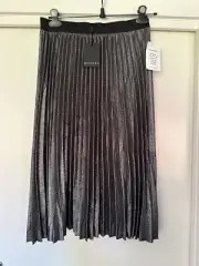 Decjuba Pleated Dark Silver Metallic Skirt Size Large