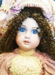 ANTIQUE REPRODUCTION STEINER COMPOSITION PORCELAIN PATRICIA LOVELESS DOLL 93/400