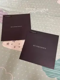 在飛比找Yahoo!奇摩拍賣優惠-二手 BURBERRY 手帕 紙袋 黑色 日本大丸百貨