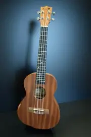 Maui Ukulele Co. Mahogany Tenor Acoustic / Electric, w/ Armrest