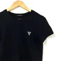 在飛比找蝦皮購物優惠-Guess 黑短袖上衣t-shirt