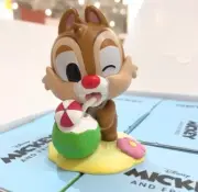 Mickey & Friends Beach Play Series Figure 9cm Chips Ornaments Model