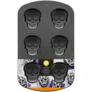 Wilton Mini Skull Treat Cakes Non Stick Pan makes 6 Halloween Treats