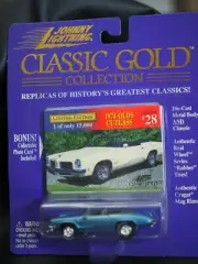 Johnny Lightning Classic Gold Collection 1974 Olds Cutlass Limited Edition #28